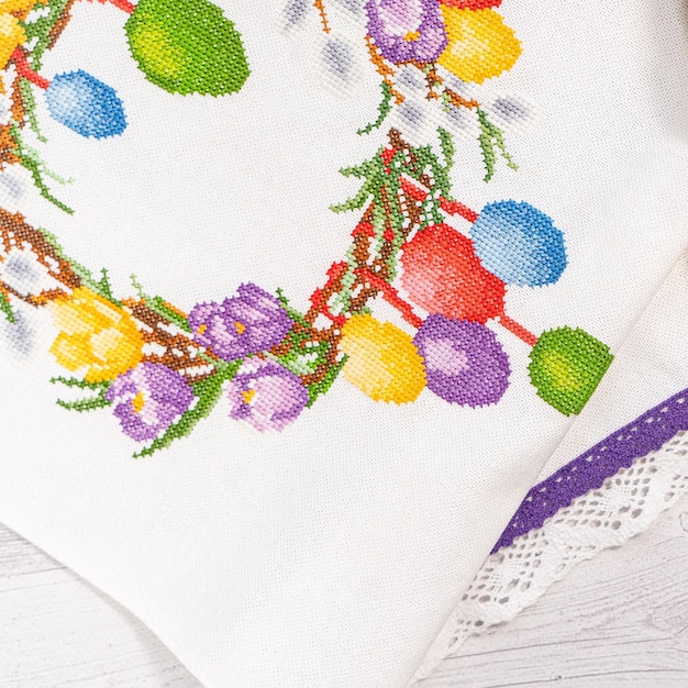 broderie manuala pe panza